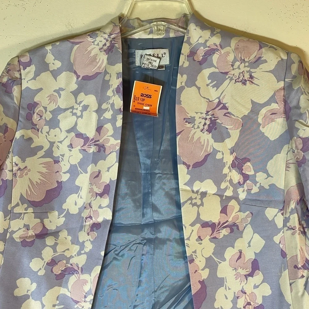 Papell Silk Floral Open Front Jacket. 12P. NWT. - Picture 4 of 9